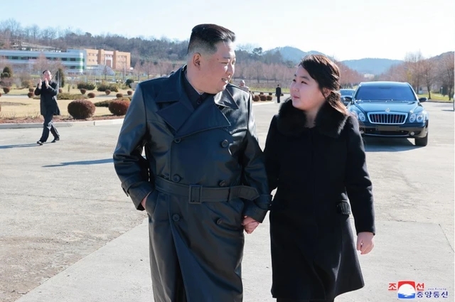 金正恩的女儿四次公开露面，都是在军事场合，专家分析其深刻含义